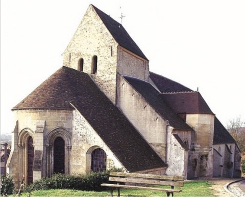 Eglise Saint-Pierre-es-Liens de Vaux sur Seine modifiée au cours des âges depuis le XIIème siècle